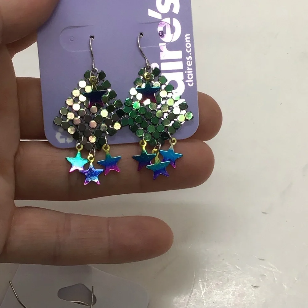 (3) Claire’s Boho Small Dangle Earrings-L20
